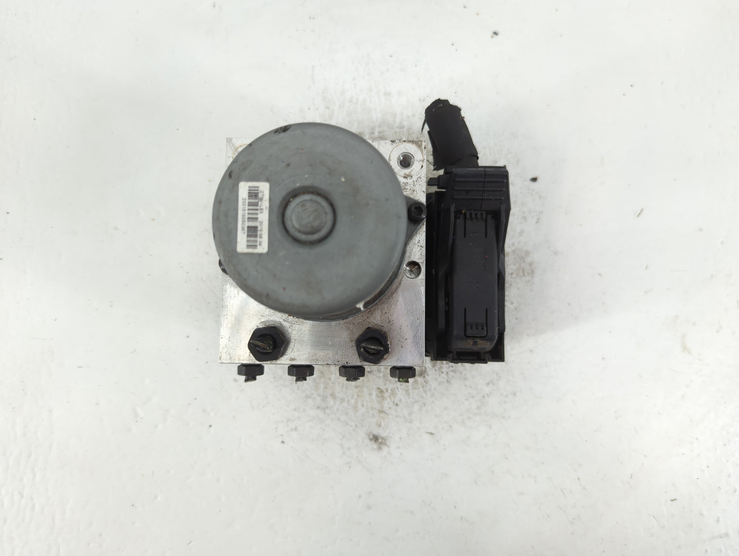 2014-2016 Hyundai Elantra ABS Pump Control Module Replacement P/N:58920-3X630 Fits Fits 2014 2015 2016 OEM Used Auto Parts - Oemusedautoparts1.com