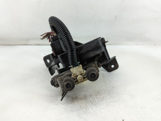 2000-2001 Dodge Ram 1500 ABS Pump Control Module Replacement P/N:P52010075AC Fits Fits 2000 2001 OEM Used Auto Parts