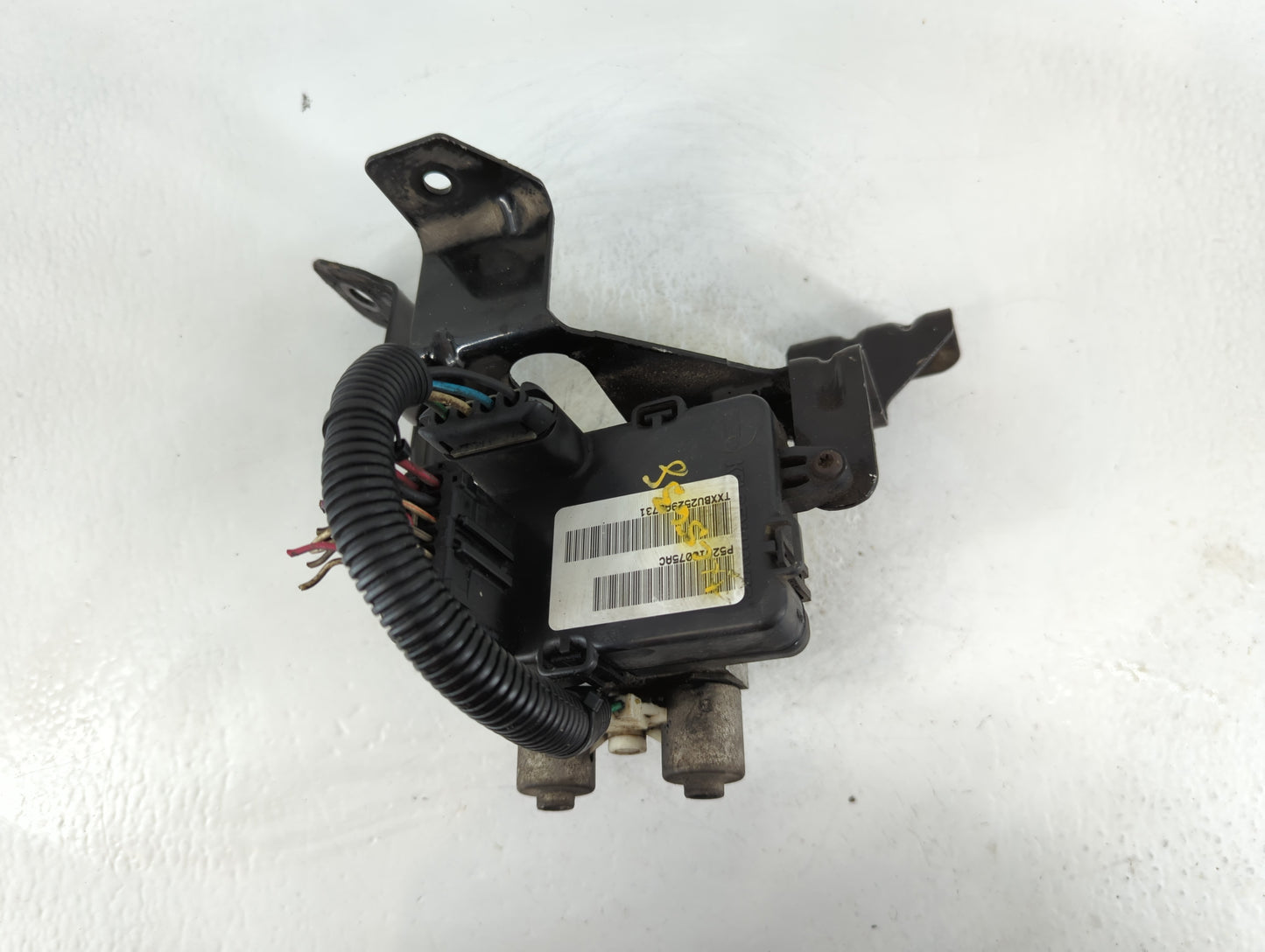 2000-2001 Dodge Ram 1500 ABS Pump Control Module Replacement P/N:P52010075AC Fits Fits 2000 2001 OEM Used Auto Parts