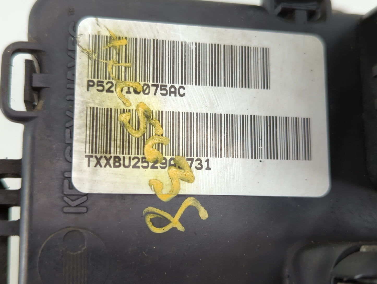 2000-2001 Dodge Ram 1500 ABS Pump Control Module Replacement P/N:P52010075AC Fits Fits 2000 2001 OEM Used Auto Parts