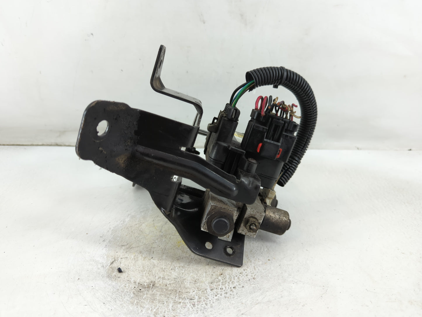 2000-2001 Dodge Ram 1500 ABS Pump Control Module Replacement P/N:P52010075AC Fits Fits 2000 2001 OEM Used Auto Parts