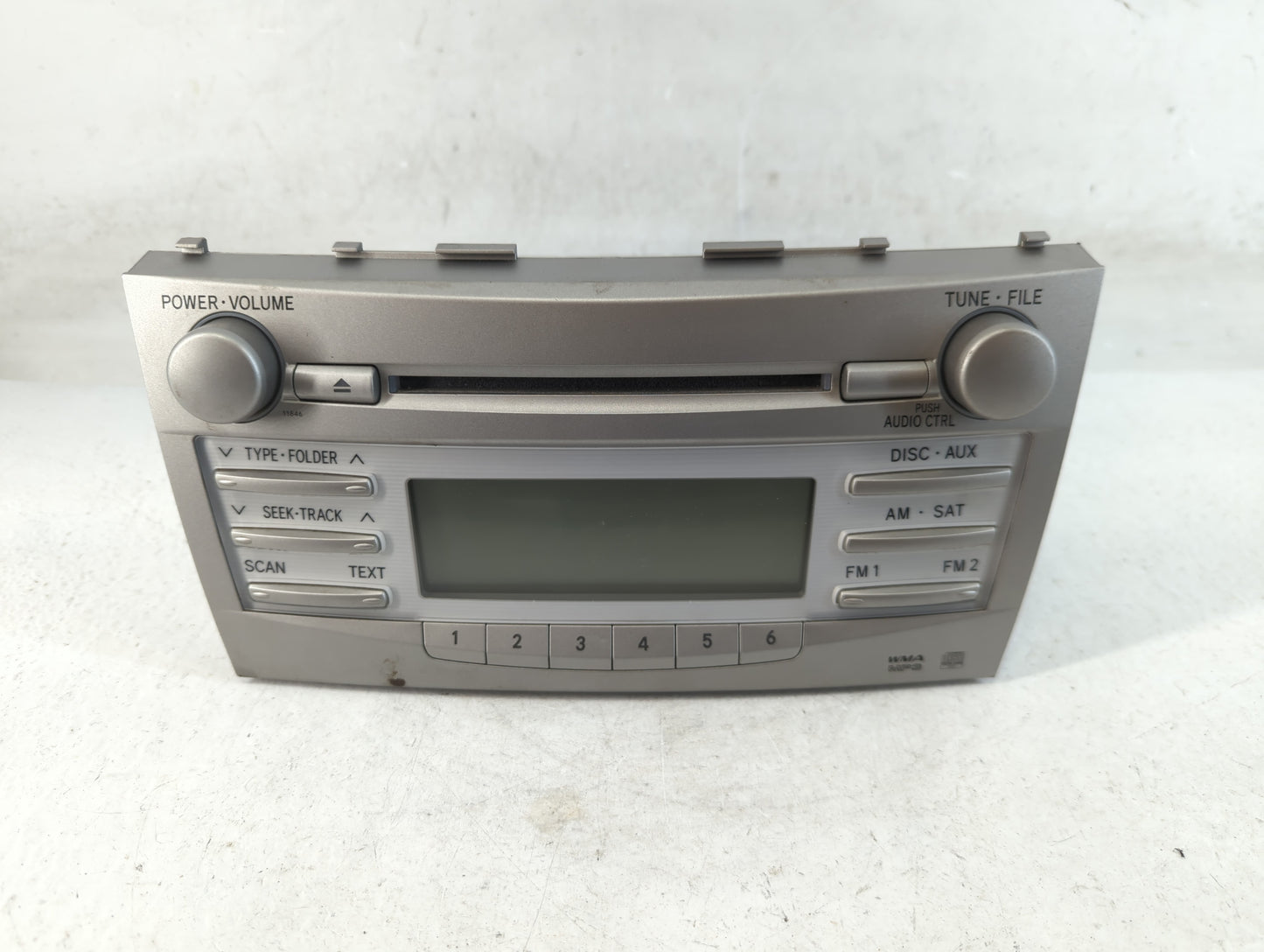 2010-2011 Toyota Camry Radio AM FM Cd Player Receiver Replacement P/N:86120-06480 Fits Fits 2010 2011 OEM Used Auto Parts - Oemusedautoparts1.com