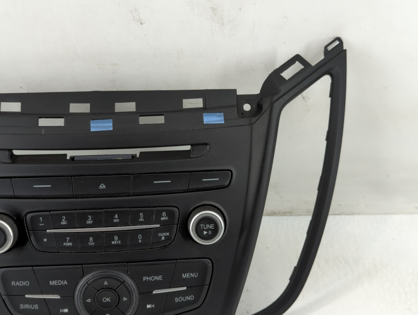 2017-2019 Ford Escape Radio AM FM Cd Player Receiver Replacement P/N:F1ET 18K811 KD Fits Fits 2015 2016 2017 2018 2019 OEM Used Auto Parts - Oemusedautoparts1.com