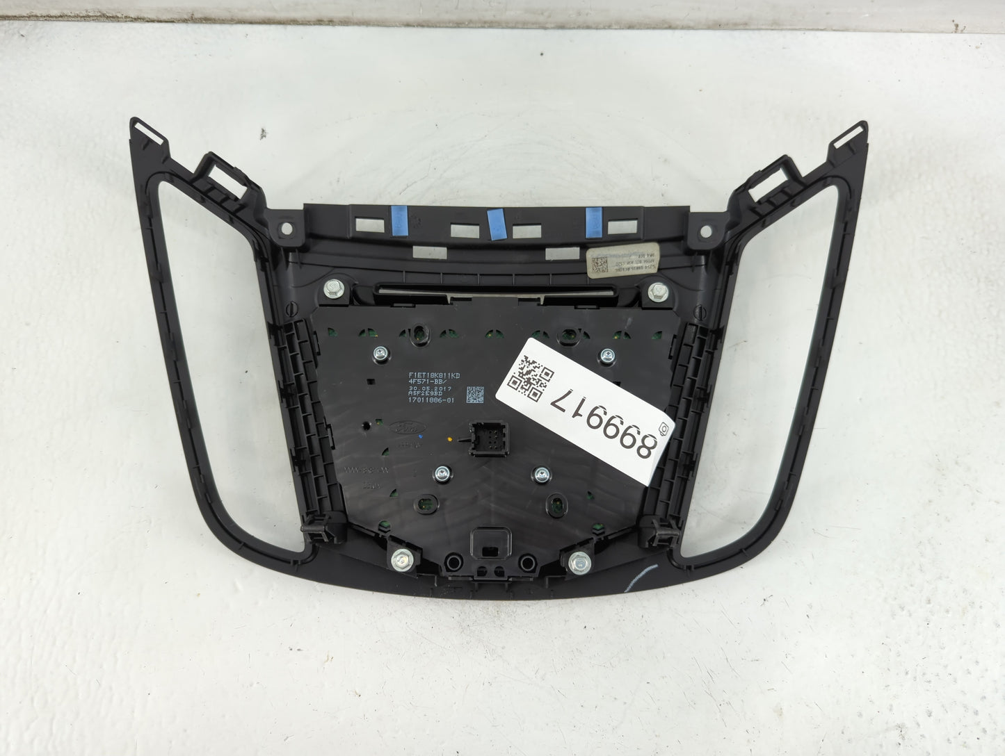 2017-2019 Ford Escape Radio AM FM Cd Player Receiver Replacement P/N:F1ET 18K811 KD Fits Fits 2015 2016 2017 2018 2019 OEM Used Auto Parts - Oemusedautoparts1.com