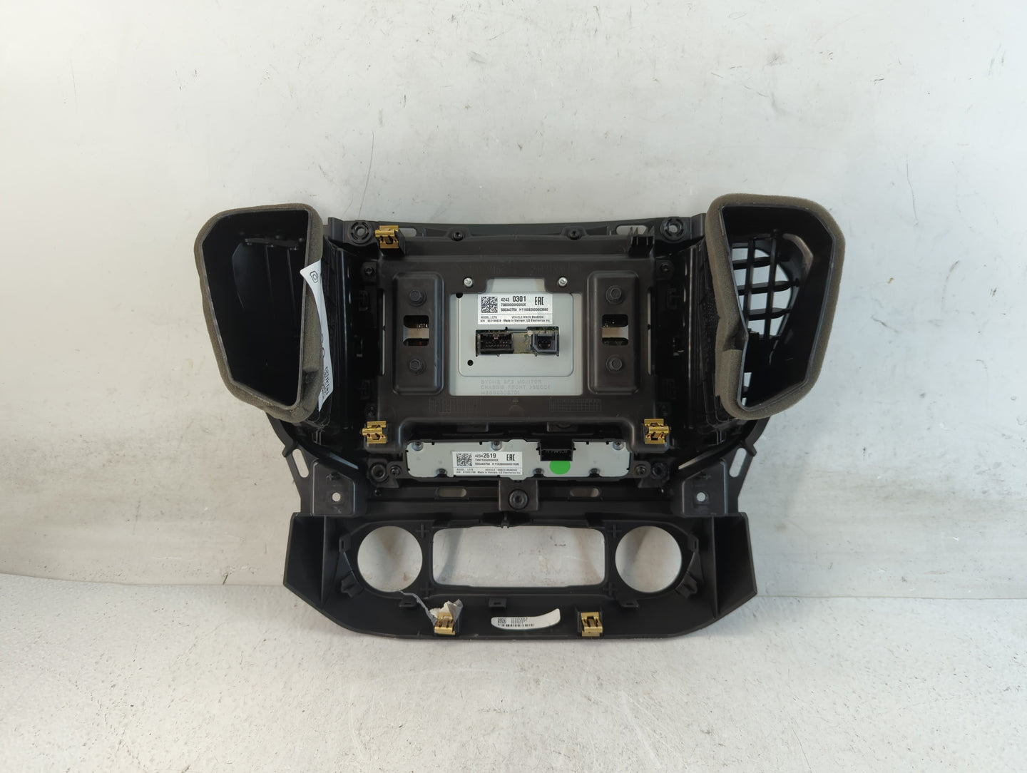 2017 Gmc Acadia Radio AM FM Cd Player Receiver Replacement P/N:42430301 84173748 Fits OEM Used Auto Parts - Oemusedautoparts1.com