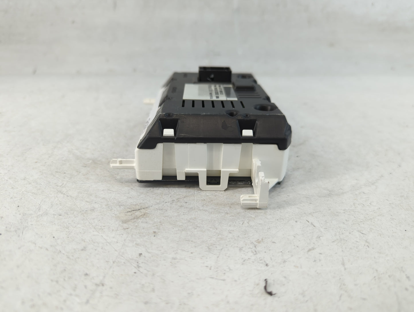 2011 Ford Fiesta Radio AM FM Cd Player Receiver Replacement P/N:AE8T-18B955-DB Fits OEM Used Auto Parts - Oemusedautoparts1.com