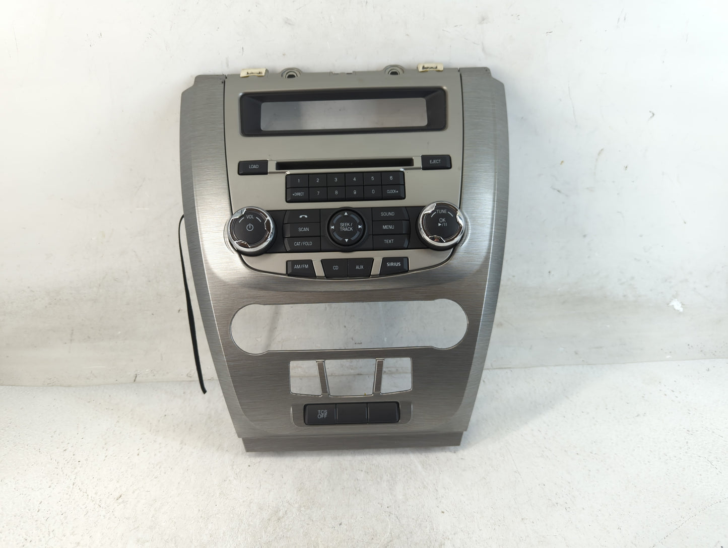 2010-2012 Ford Fusion Radio AM FM Cd Player Receiver Replacement P/N:9E5T-18A802-AE Fits Fits 2010 2011 2012 OEM Used Auto Parts - Oemusedautoparts1.com