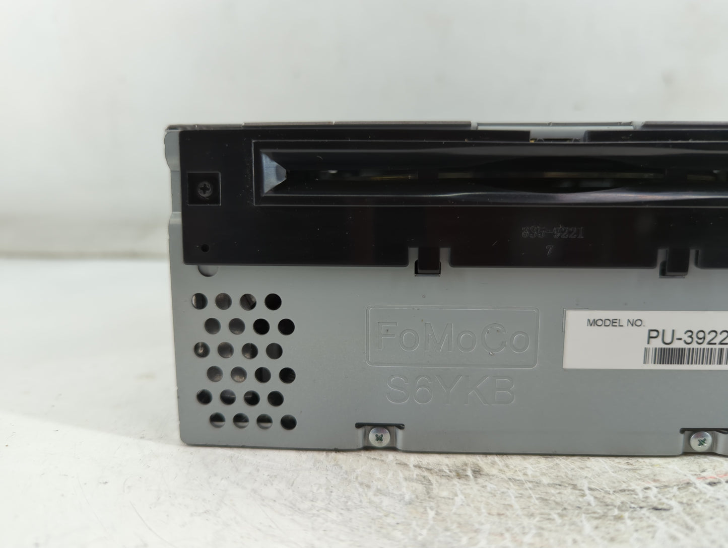 2016-2017 Ford Explorer Radio AM FM Cd Player Receiver Replacement P/N:GB5T-19C107-BG HB5T-19C107-BB Fits Fits 2016 2017 OEM Used Auto Parts - Oemusedautoparts1.com