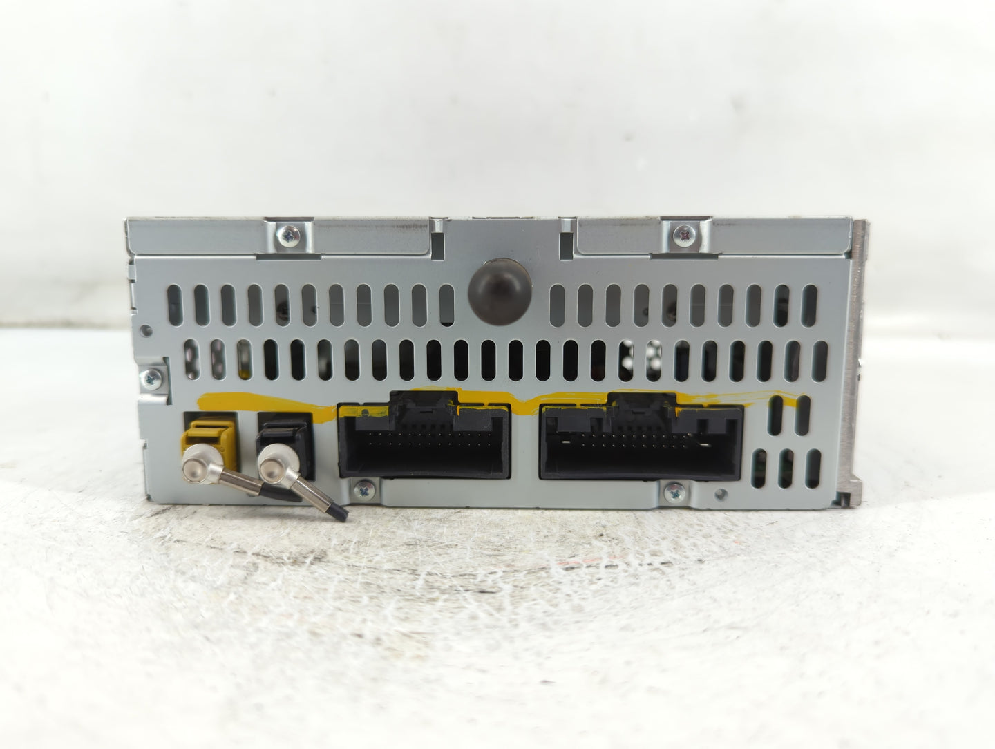2011 Lincoln Mkx Radio AM FM Cd Player Receiver Replacement P/N:BT4T-19C107-FB Fits OEM Used Auto Parts - Oemusedautoparts1.com