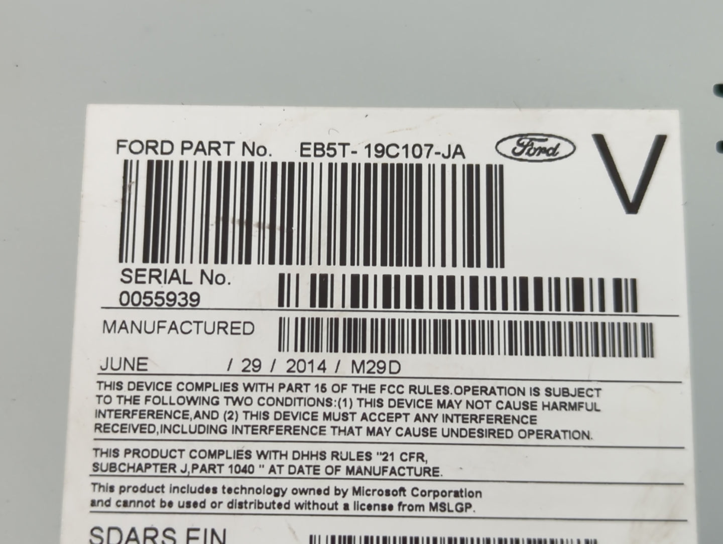 2014-2015 Ford Explorer Radio AM FM Cd Player Receiver Replacement P/N:EB5T-19C107-JA Fits Fits 2014 2015 OEM Used Auto Parts - Oemusedautoparts1.com