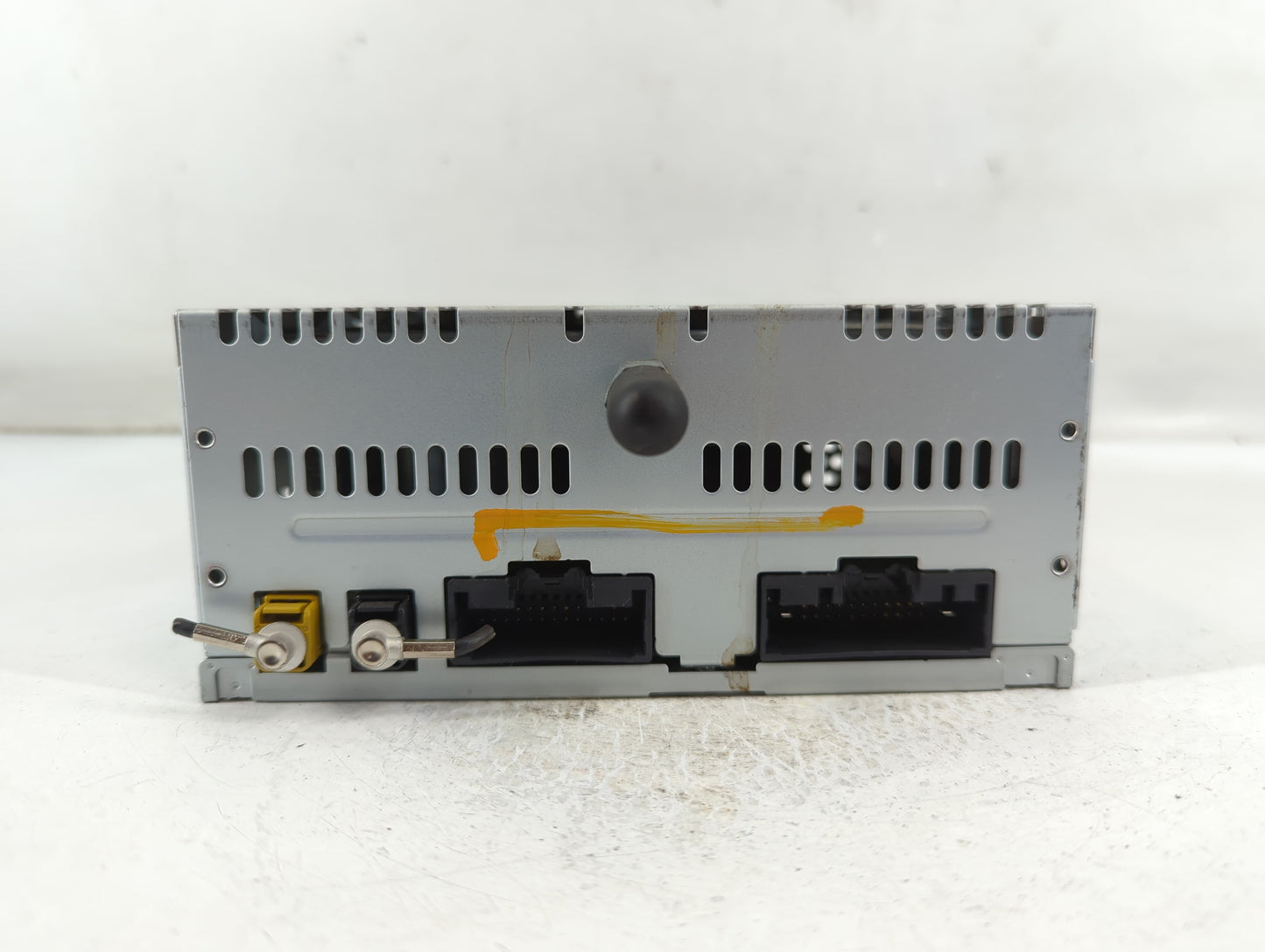 2013-2014 Ford Edge Radio AM FM Cd Player Receiver Replacement P/N:ET4T 19C107 JA Fits Fits 2013 2014 OEM Used Auto Parts - Oemusedautoparts1.com