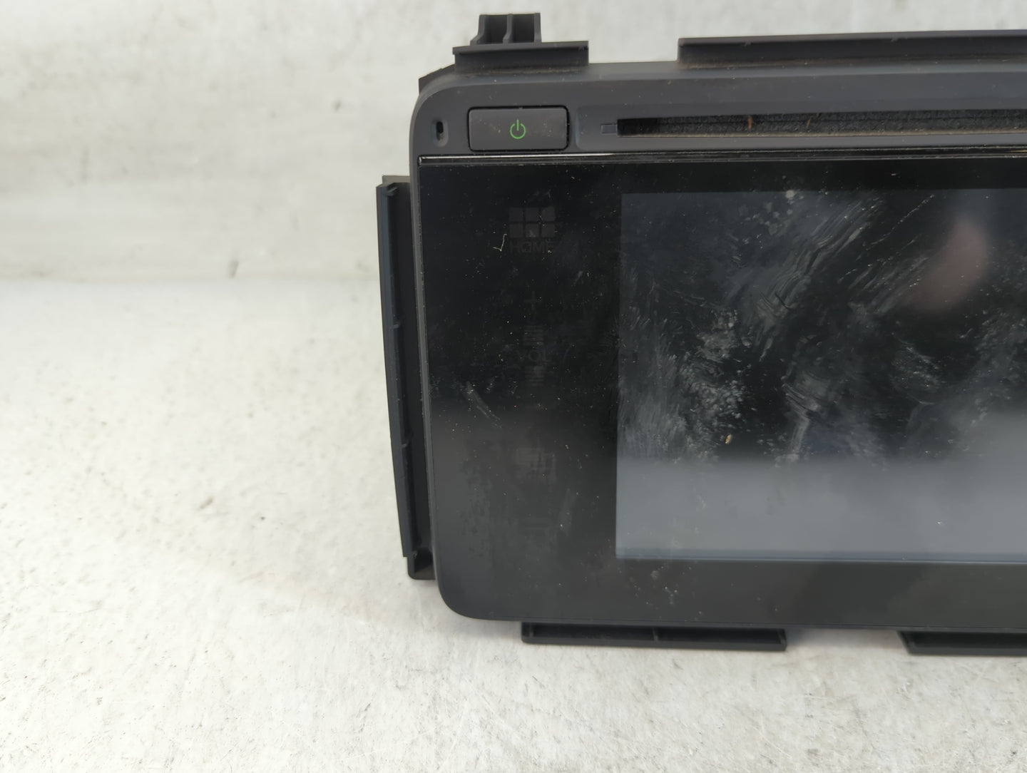 2016 Honda Hr-V Radio AM FM Cd Player Receiver Replacement P/N:39100-T7W-A013-M1 Fits OEM Used Auto Parts - Oemusedautoparts1.com