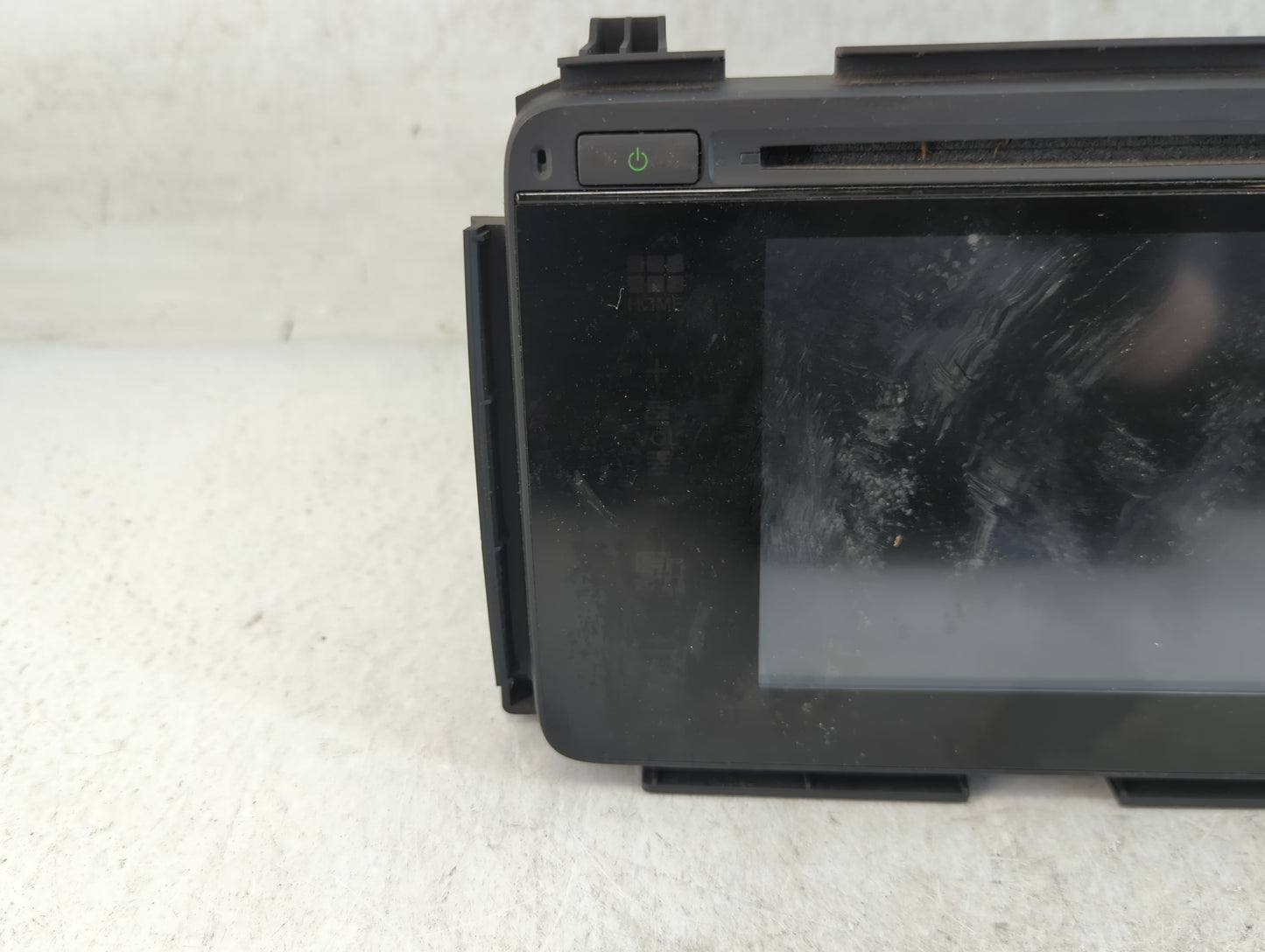 2016 Honda Hr-V Radio AM FM Cd Player Receiver Replacement P/N:39100-T7W-A013-M1 Fits OEM Used Auto Parts - Oemusedautoparts1.com