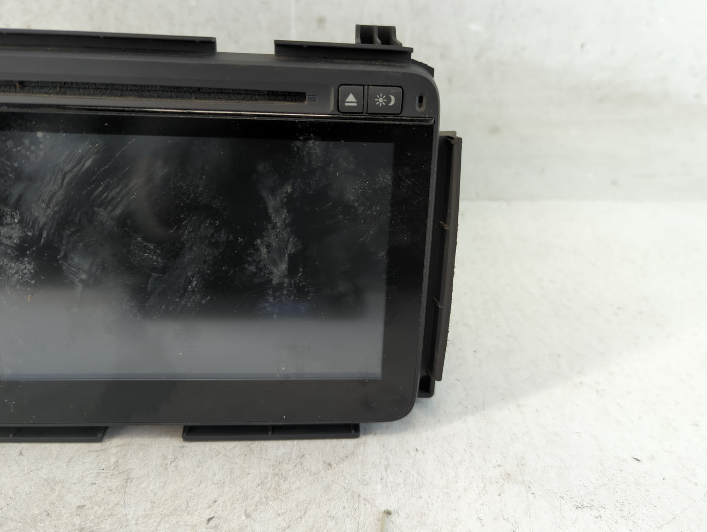 2016 Honda Hr-V Radio AM FM Cd Player Receiver Replacement P/N:39100-T7W-A013-M1 Fits OEM Used Auto Parts - Oemusedautoparts1.com