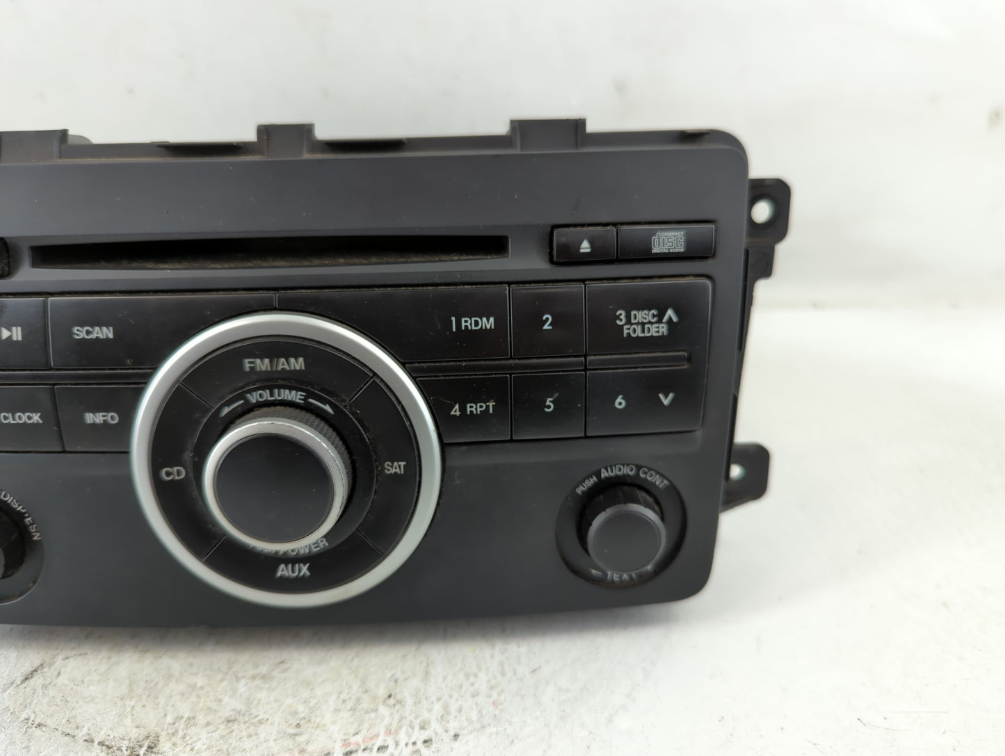 2009-2010 Mazda Cx-9 Radio AM FM Cd Player Receiver Replacement P/N:09K1B3978383 14795565 Fits Fits 2009 2010 OEM Used Auto Parts