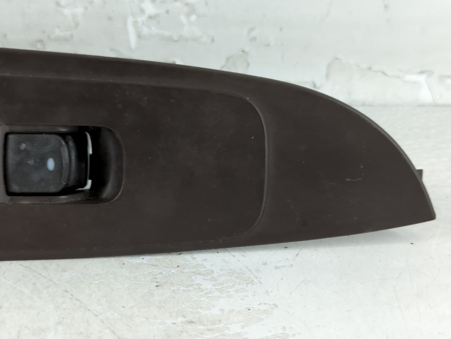 2012 Chevrolet Malibu Center Console Armrest Cover Lid P/N:17463410 20952778 Fits OEM Used Auto Parts - Oemusedautoparts1.com