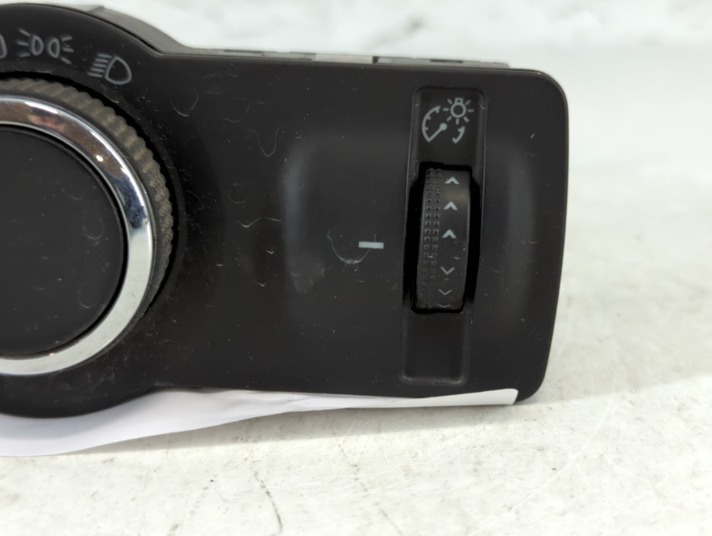 2011 Chevrolet Cruze Headlight Head Light Switch Lamp Control 94725717 - Oemusedautoparts1.com