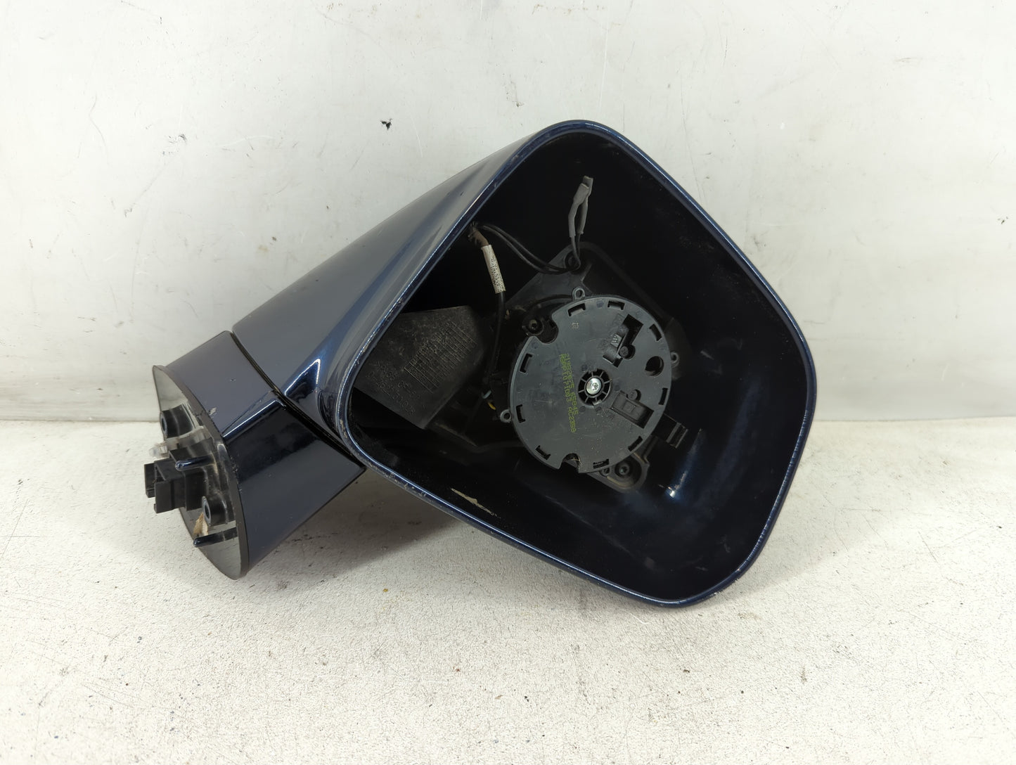 2008-2010 Saturn Vue Passenger Right Side View Manual Door Mirror Blue