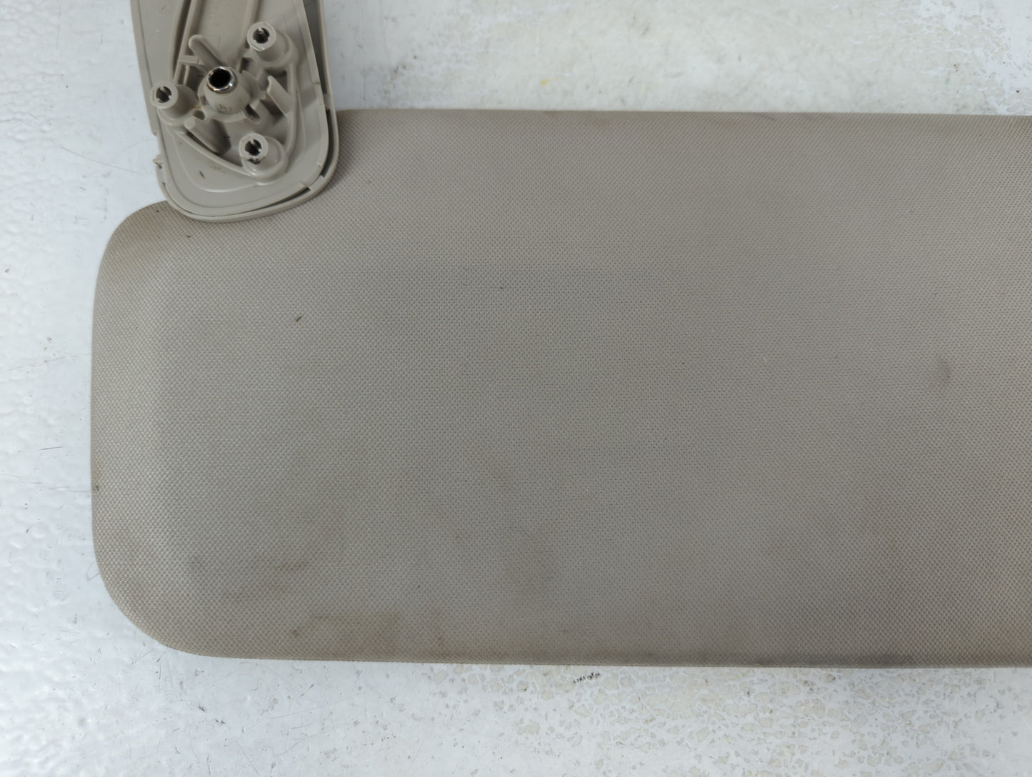 2007-2013 Chevrolet Silverado 1500 Sun Visor Shade Replacement Driver Left Mirror Fits OEM Used Auto Parts