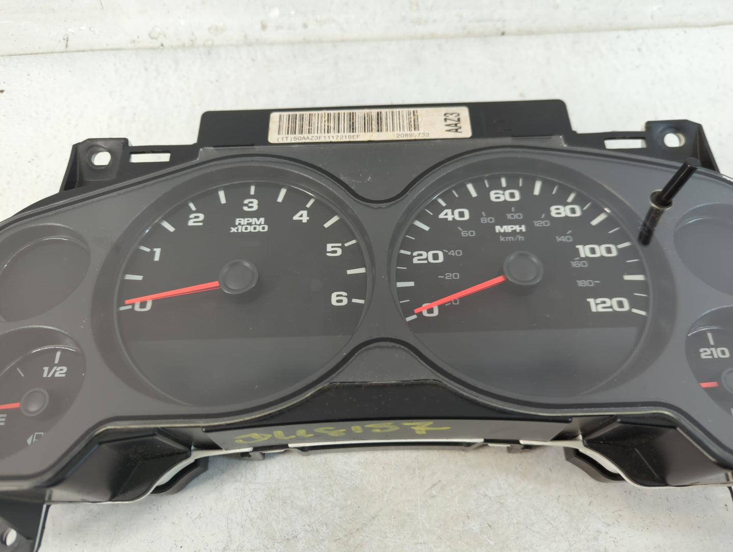 2011 Chevrolet Silverado 1500 Instrument Cluster Speedometer Gauges P/N:28255335 Fits OEM Used Auto Parts - Oemusedautoparts1.com