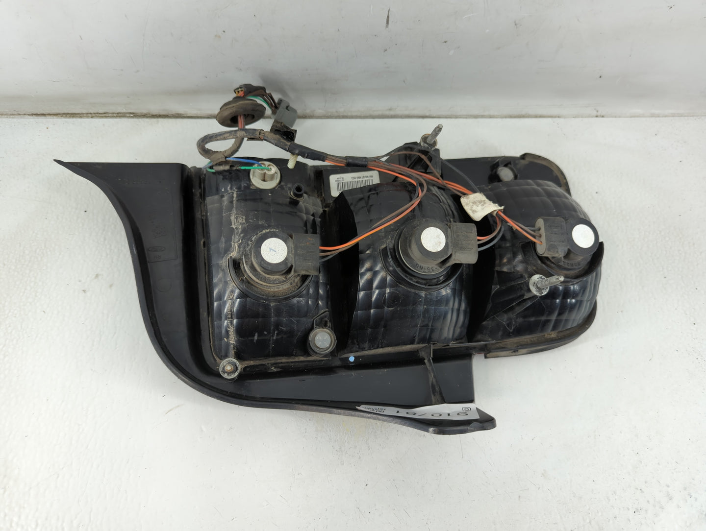 2005-2009 Ford Mustang Tail Light Assembly Passenger Right OEM Fits Fits 2005 2006 2007 2008 2009 OEM Used Auto Parts - Oemusedautoparts1.com