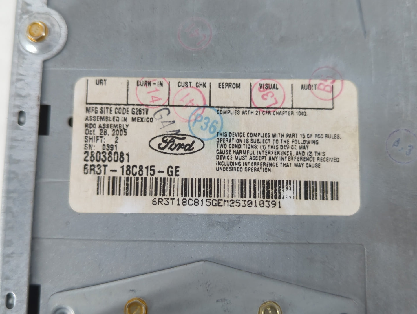 2006 Ford Mustang Radio AM FM Cd Player Receiver Replacement P/N:6R3T-18C815-GE Fits OEM Used Auto Parts - Oemusedautoparts1.com