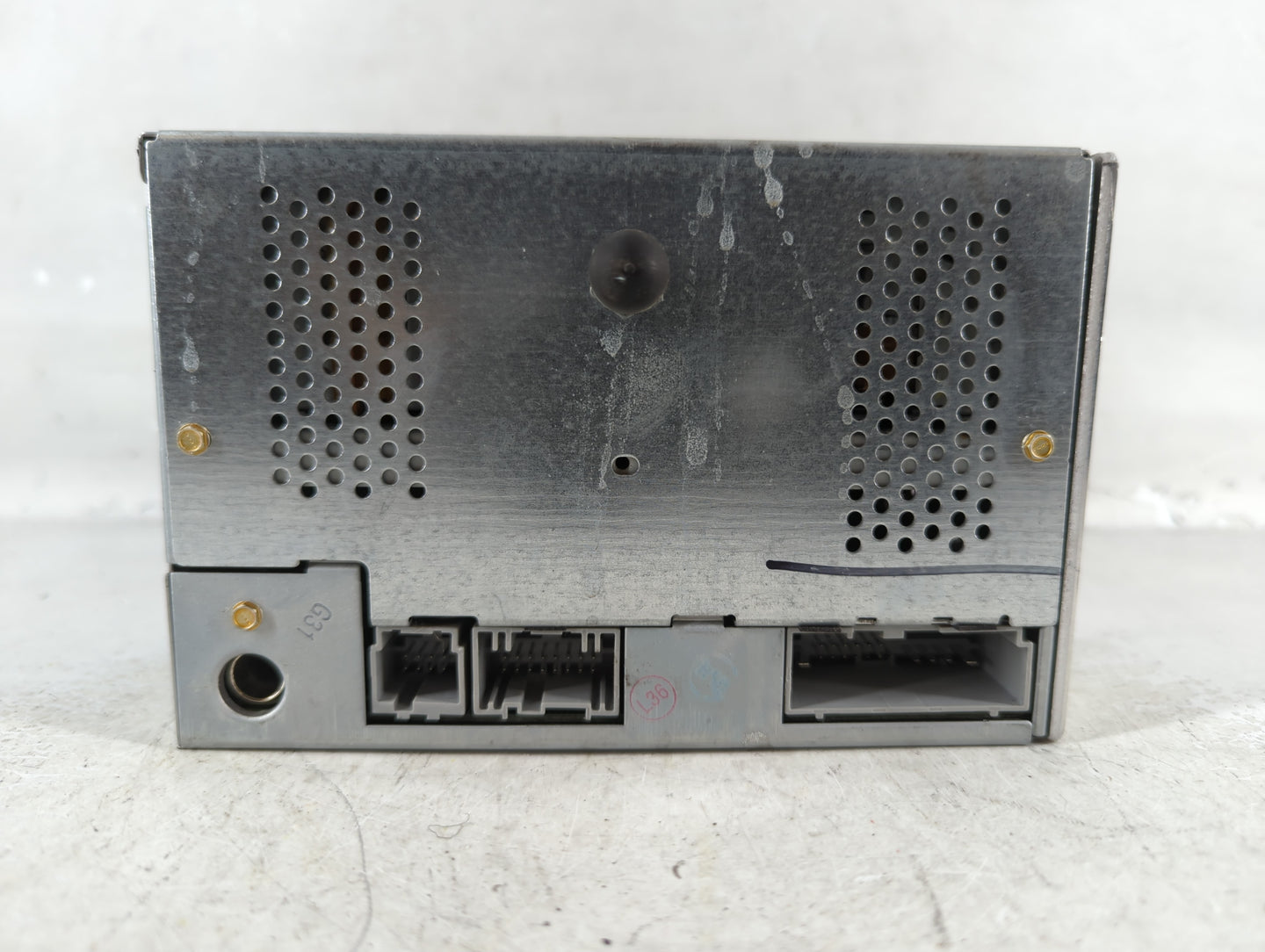 2006 Ford Mustang Radio AM FM Cd Player Receiver Replacement P/N:6R3T-18C815-GE Fits OEM Used Auto Parts - Oemusedautoparts1.com