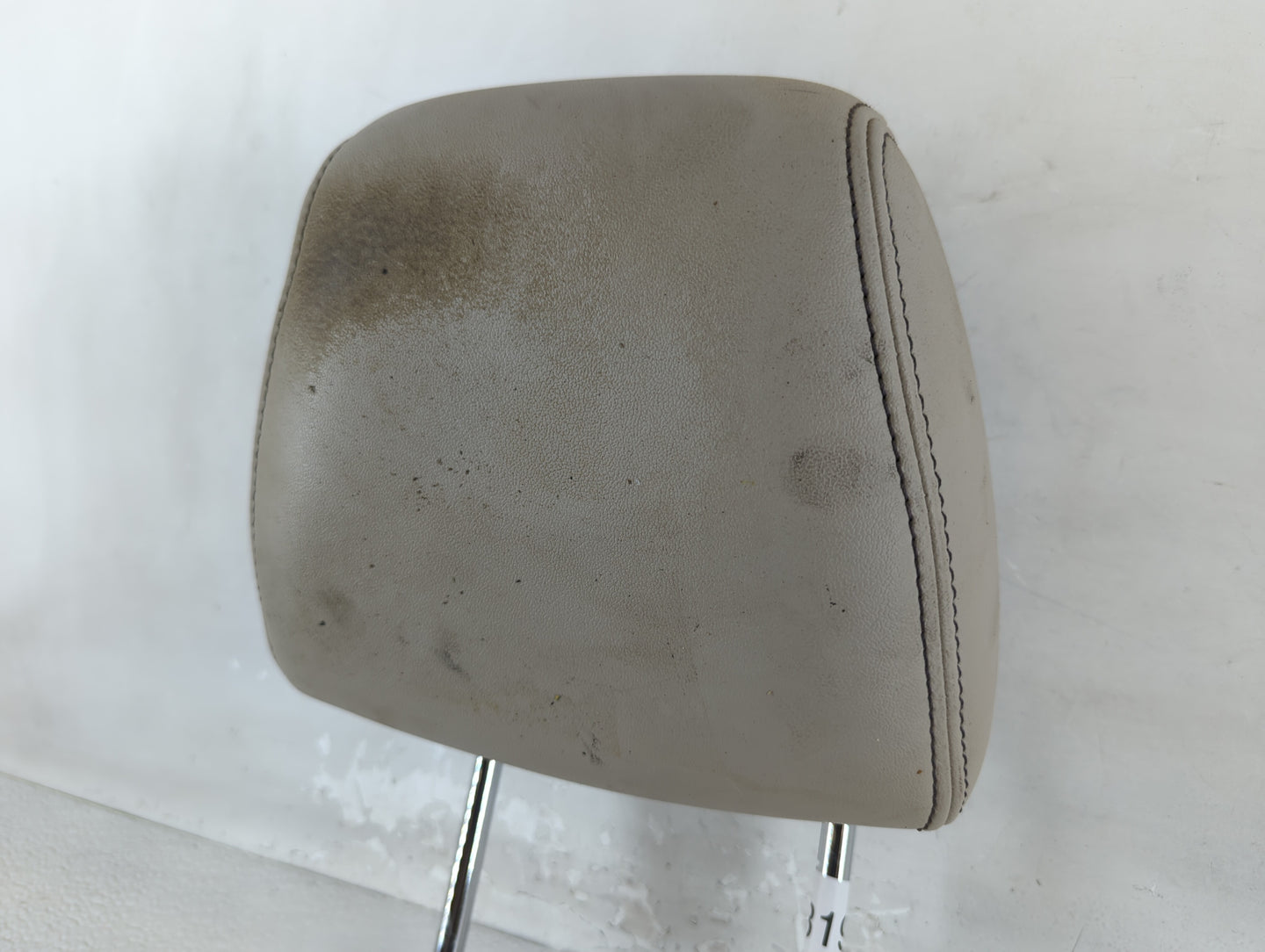 2012 Ford Taurus Headrest Head Rest Front Driver Passenger Seat Fits OEM Used Auto Parts - Oemusedautoparts1.com