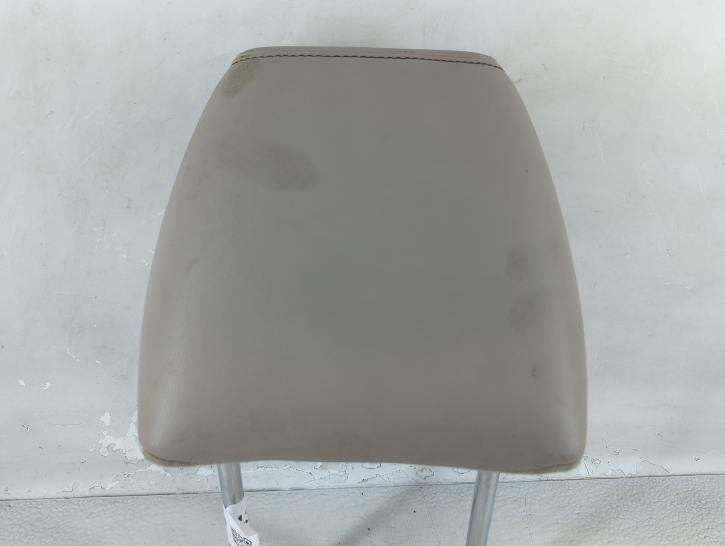 2012 Ford Taurus Headrest Head Rest Front Driver Passenger Seat Fits OEM Used Auto Parts - Oemusedautoparts1.com