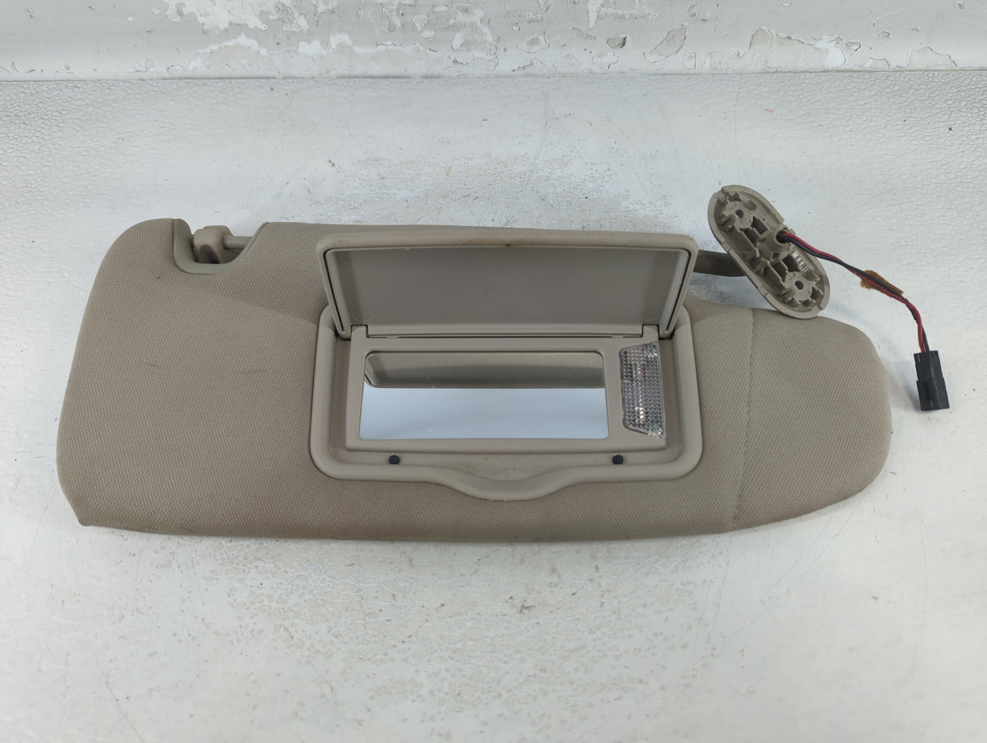 2007-2009 Lincoln Mkz Sun Visor Shade Replacement Driver Left Mirror Fits Fits 2006 2007 2008 2009 OEM Used Auto Parts - Oemusedautoparts1.com