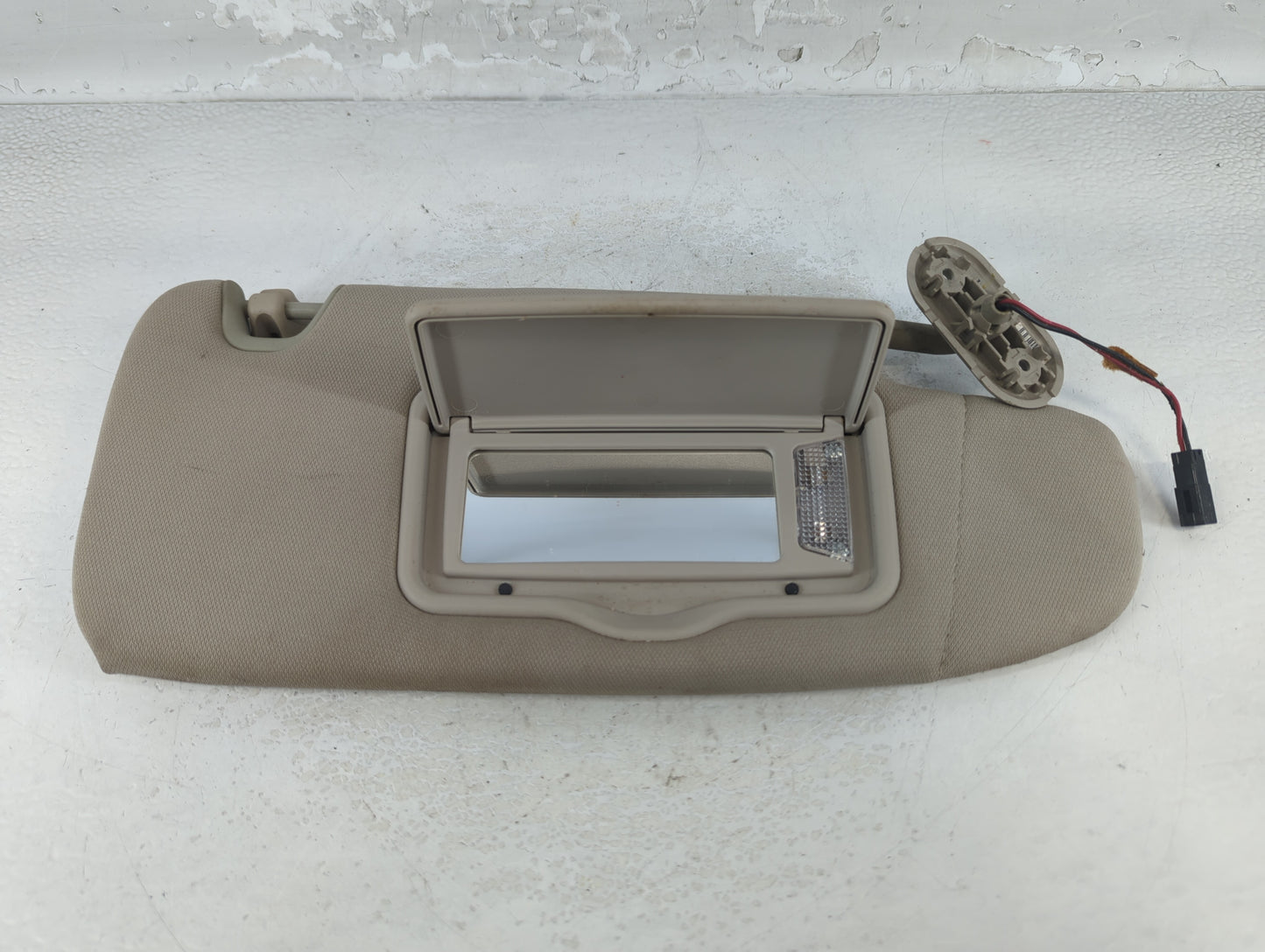 2007-2009 Lincoln Mkz Sun Visor Shade Replacement Driver Left Mirror Fits Fits 2006 2007 2008 2009 OEM Used Auto Parts - Oemusedautoparts1.com
