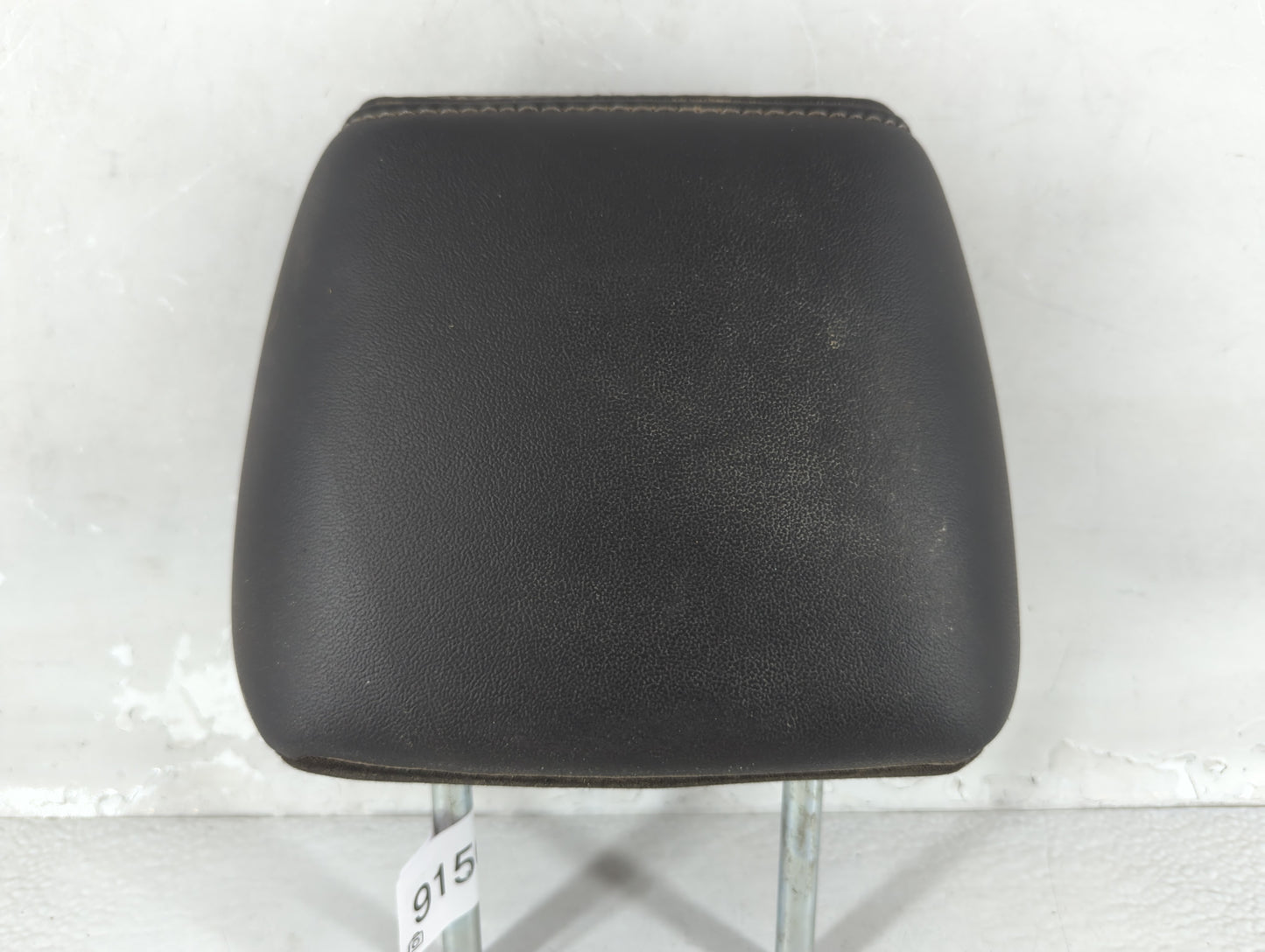 2013-2016 Ford Taurus Headrest Head Rest Rear Seat Fits Fits 2013 2014 2015 2016 OEM Used Auto Parts - Oemusedautoparts1.com