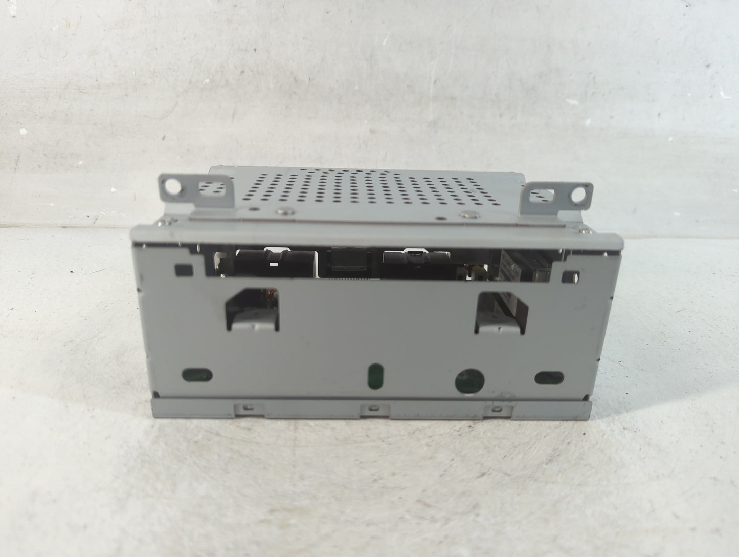 2018 Ford Focus Radio AM FM Cd Player Receiver Replacement P/N:JM5T-18D818-BA Fits OEM Used Auto Parts - Oemusedautoparts1.com