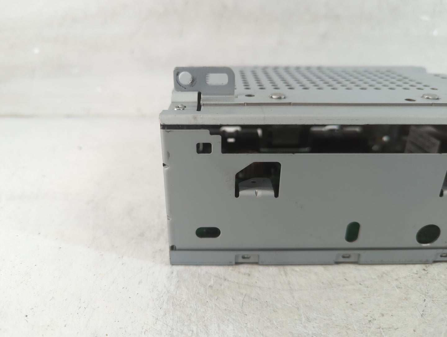 2018 Ford Focus Radio AM FM Cd Player Receiver Replacement P/N:JM5T-18D818-BA Fits OEM Used Auto Parts - Oemusedautoparts1.com