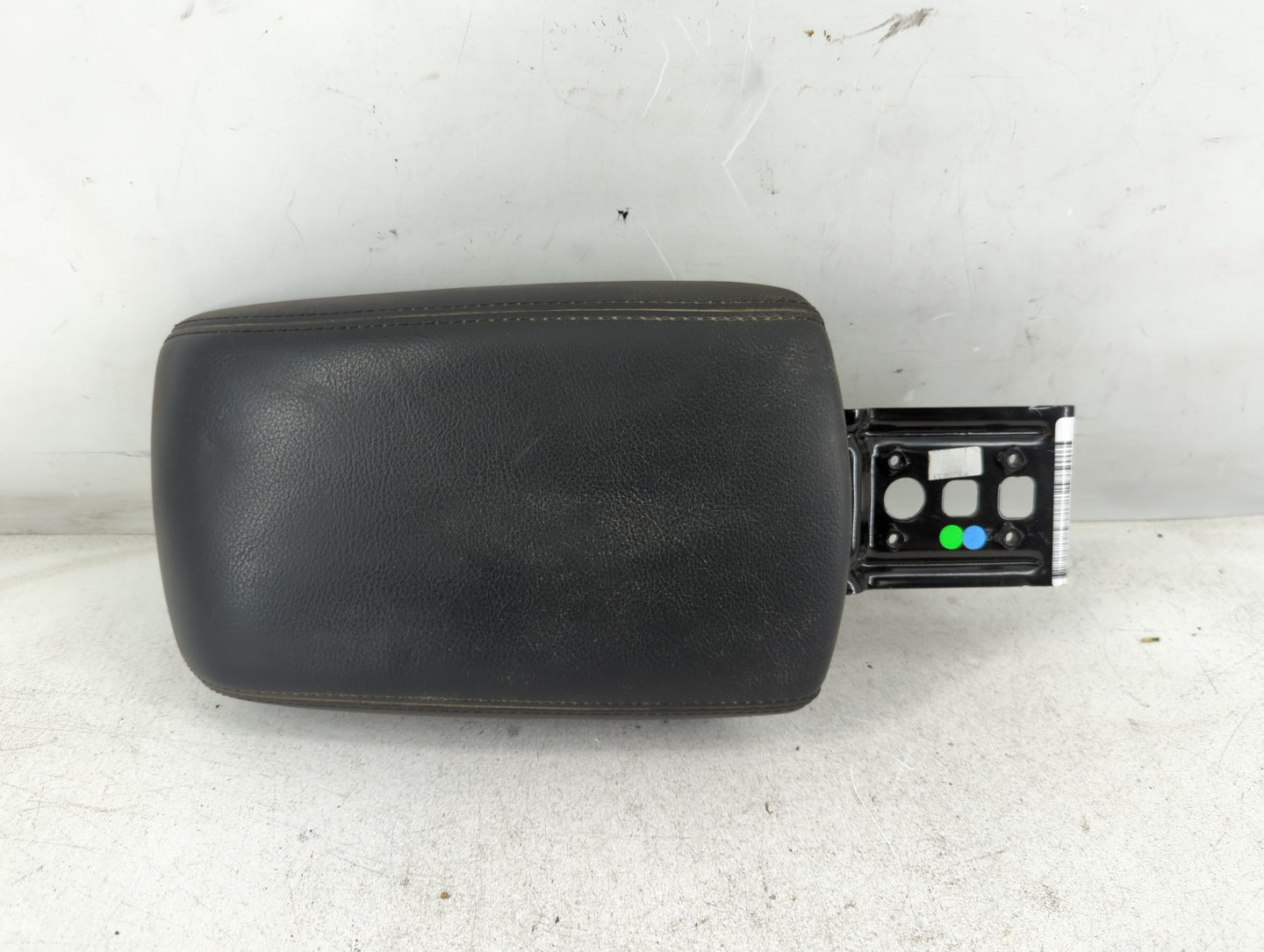 2013 Ford Focus Center Console Armrest Cover Lid P/N:1080843X-14-CB 1024885 Fits OEM Used Auto Parts - Oemusedautoparts1.com