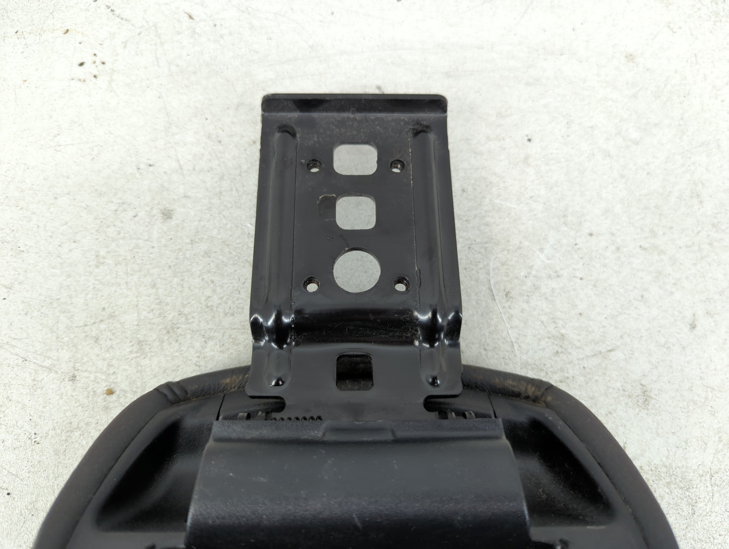 2013 Ford Focus Center Console Armrest Cover Lid P/N:1080843X-14-CB 1024885 Fits OEM Used Auto Parts - Oemusedautoparts1.com