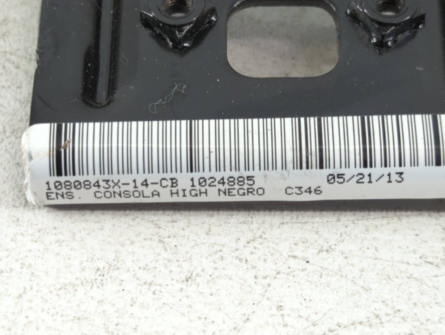 2013 Ford Focus Center Console Armrest Cover Lid P/N:1080843X-14-CB 1024885 Fits OEM Used Auto Parts - Oemusedautoparts1.com