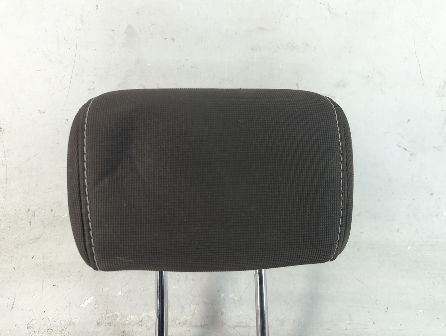 2013-2014 Ford Focus Headrest Head Rest Rear Center Seat Fits Fits 2013 2014 OEM Used Auto Parts - Oemusedautoparts1.com