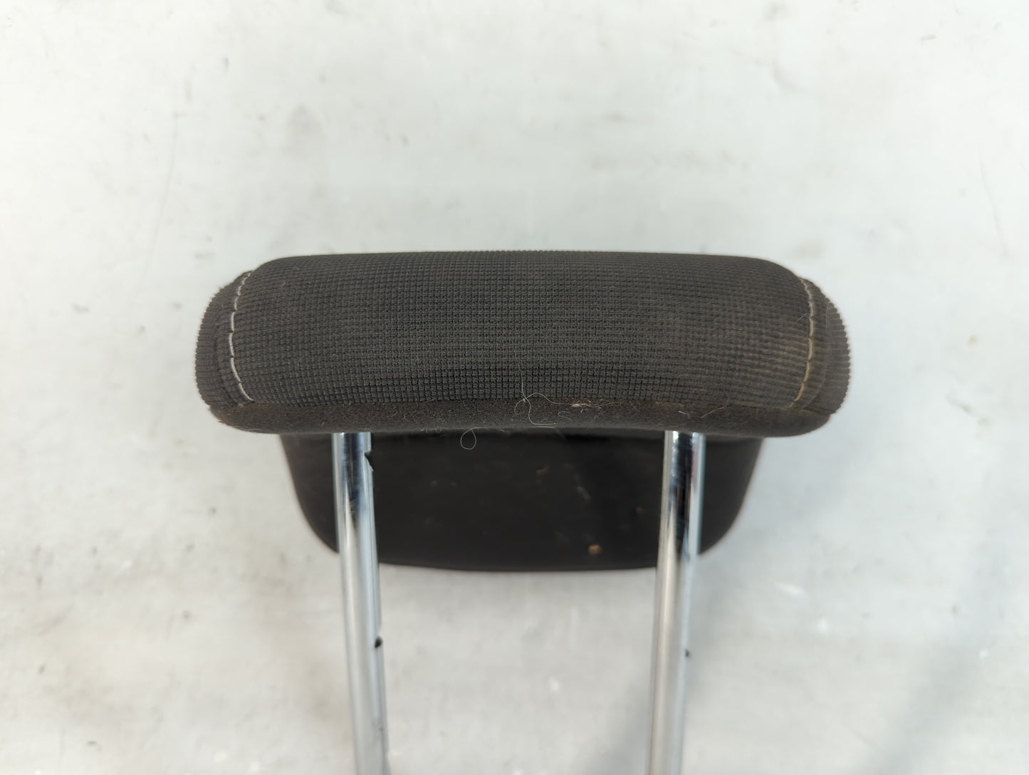 2013-2014 Ford Focus Headrest Head Rest Rear Center Seat Fits Fits 2013 2014 OEM Used Auto Parts - Oemusedautoparts1.com