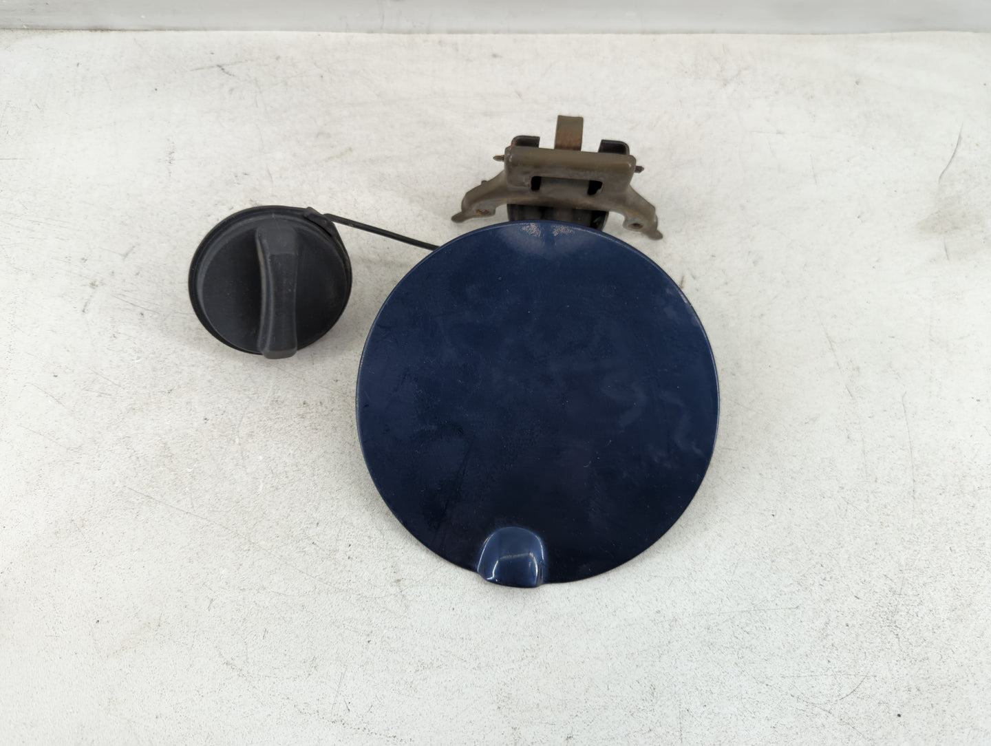 2007 Lincoln Mkz Fuel Tank Door Lid Gas Tank Blue - Oemusedautoparts1.com