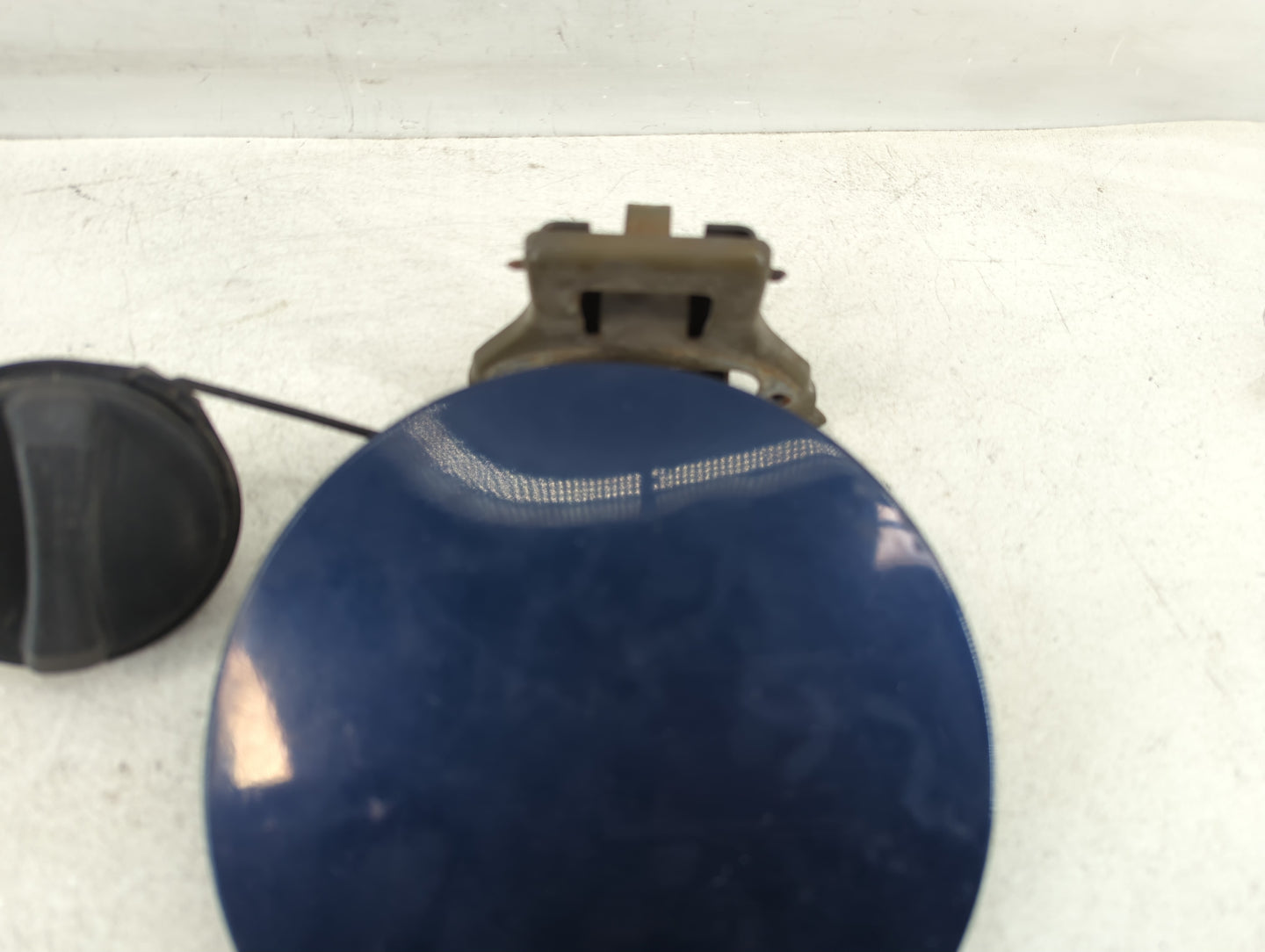 2007 Lincoln Mkz Fuel Tank Door Lid Gas Tank Blue - Oemusedautoparts1.com