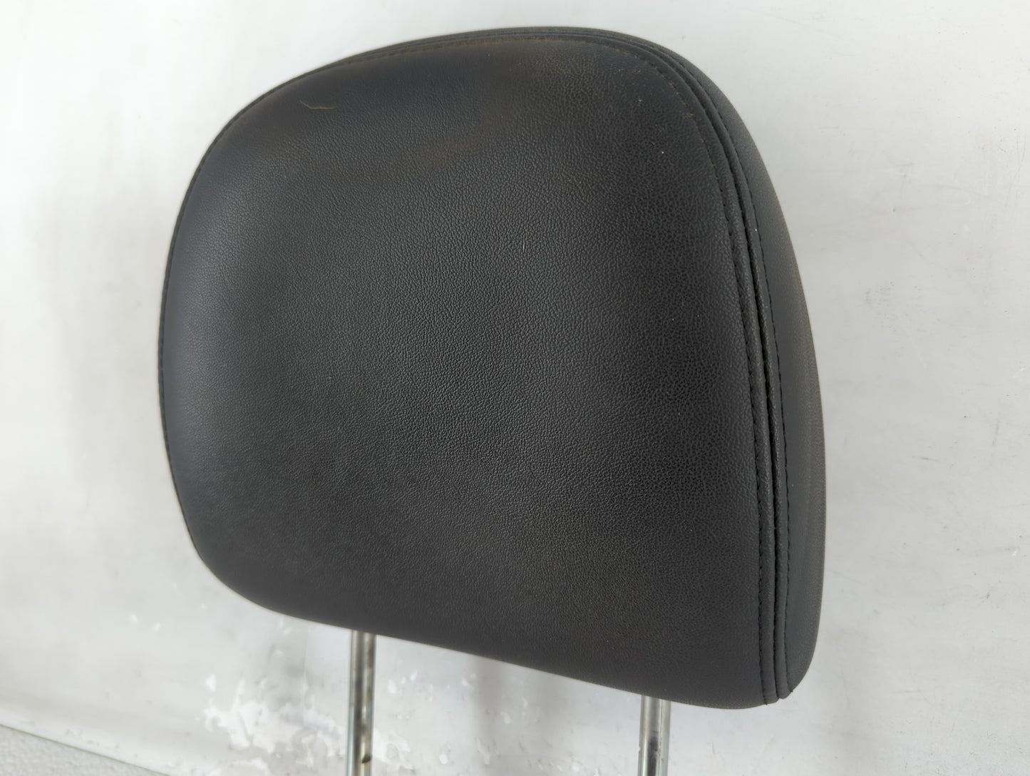 0 Ford Escape Headrest Head Rest Front Driver Passenger Seat Fits OEM Used Auto Parts - Oemusedautoparts1.com
