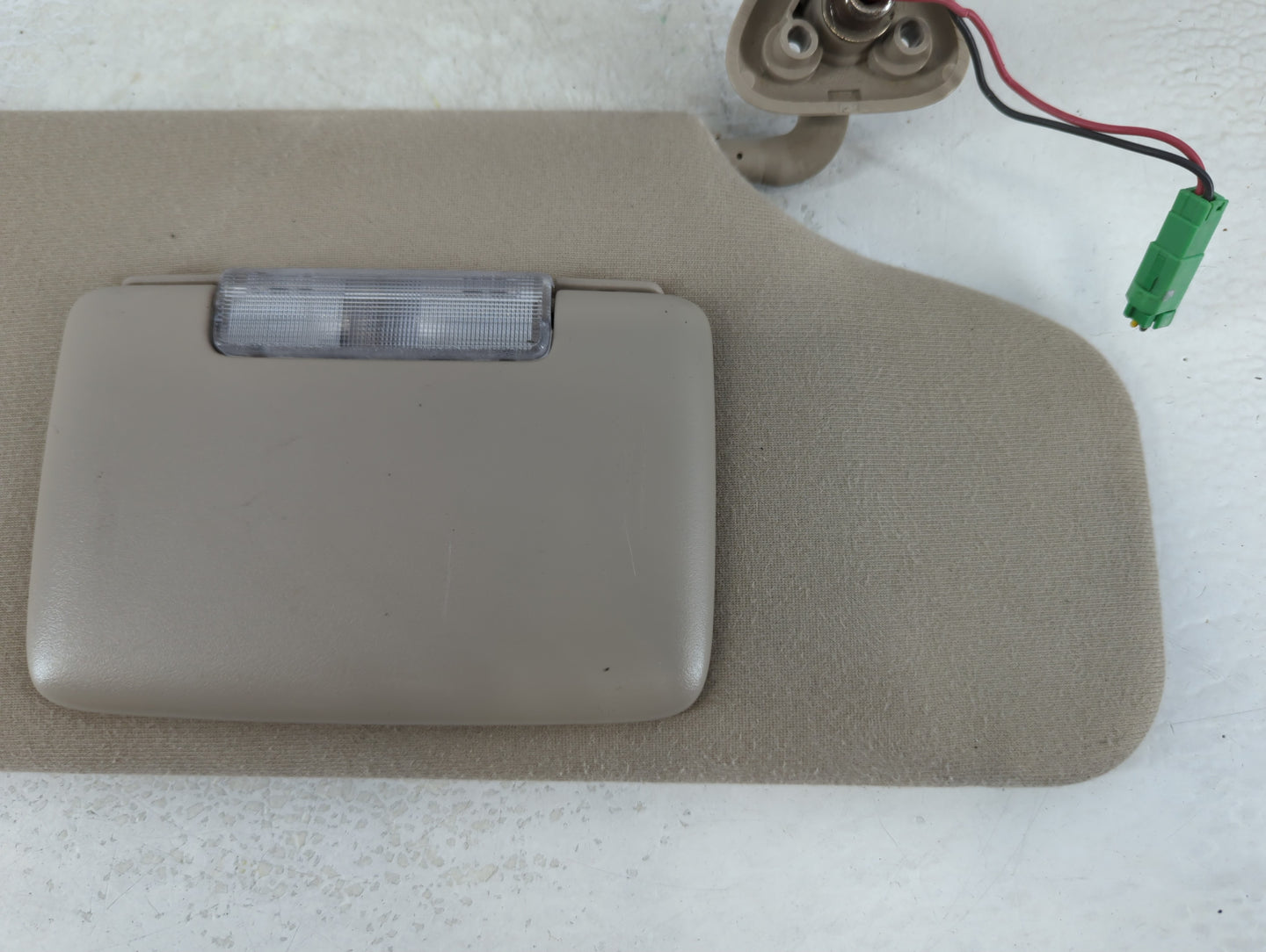 2008-2009 Ford Taurus Sun Visor Shade Replacement Passenger Right Mirror Fits Fits 2008 2009 OEM Used Auto Parts - Oemusedautoparts1.com