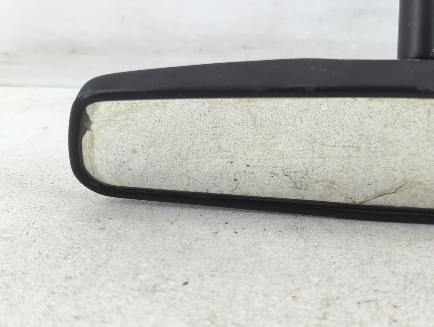 2011 Ford Taurus Interior Rear View Mirror Replacement OEM P/N:>PP< IE8011083 Fits OEM Used Auto Parts - Oemusedautoparts1.com