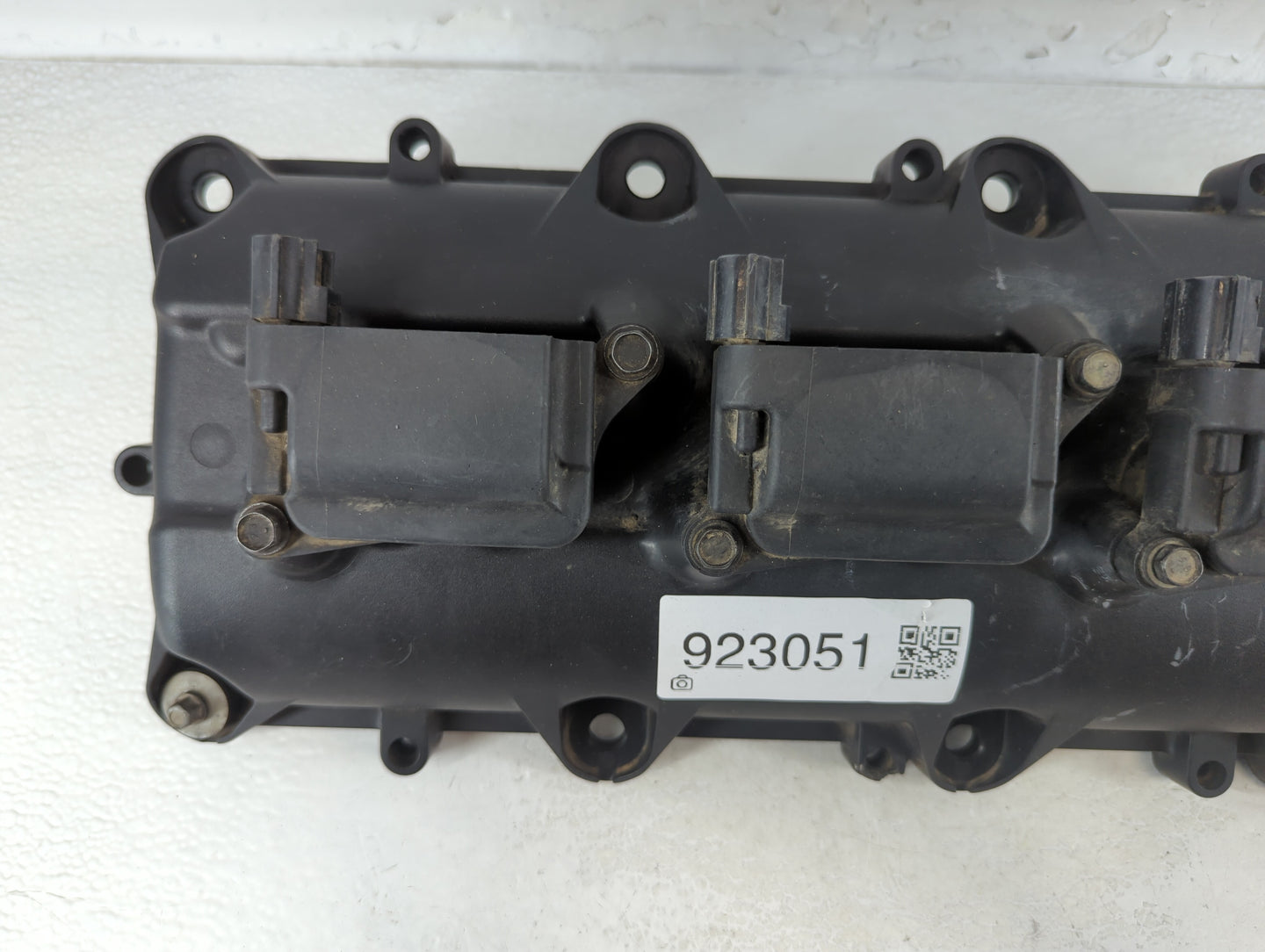 2011 Dodge Ram 1500 Passenger Right Cylinder Head Valve Cover Fits OEM Used Auto Parts - Oemusedautoparts1.com