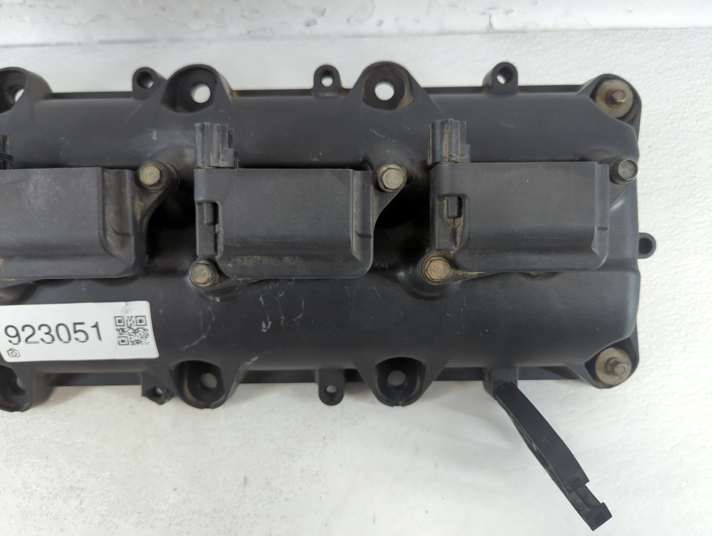 2011 Dodge Ram 1500 Passenger Right Cylinder Head Valve Cover Fits OEM Used Auto Parts - Oemusedautoparts1.com