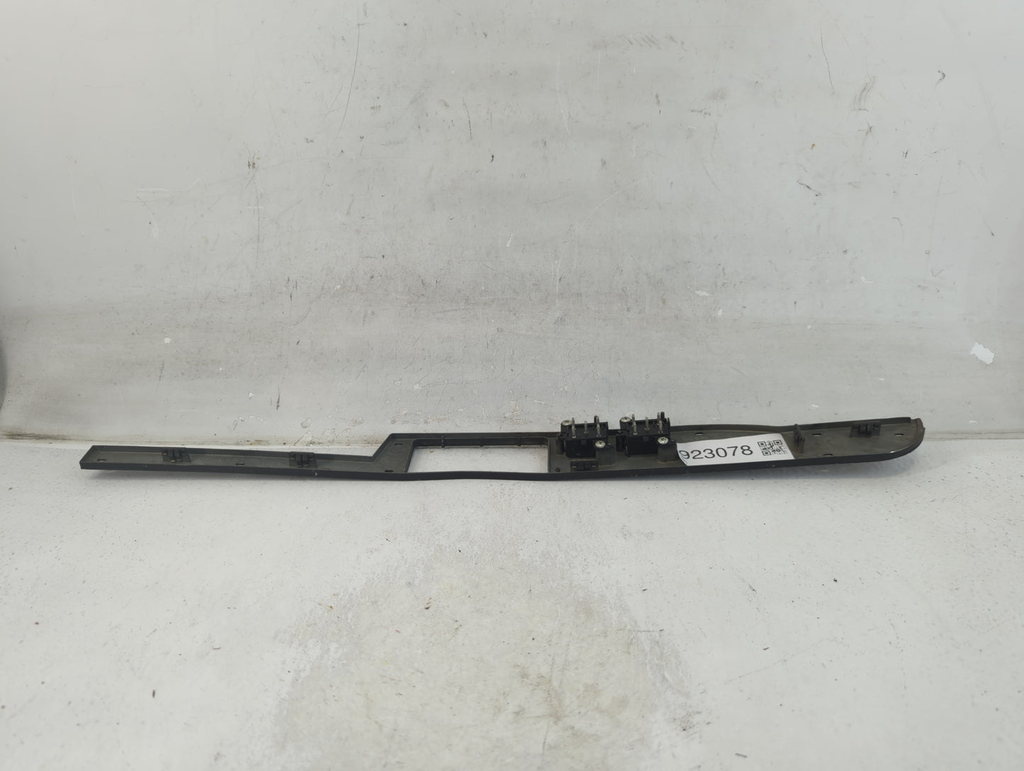 1993 Chrysler Imperial Master Power Window Switch Replacement Driver Side Left P/N:4611652 Fits OEM Used Auto Parts - Oemusedautoparts1.com