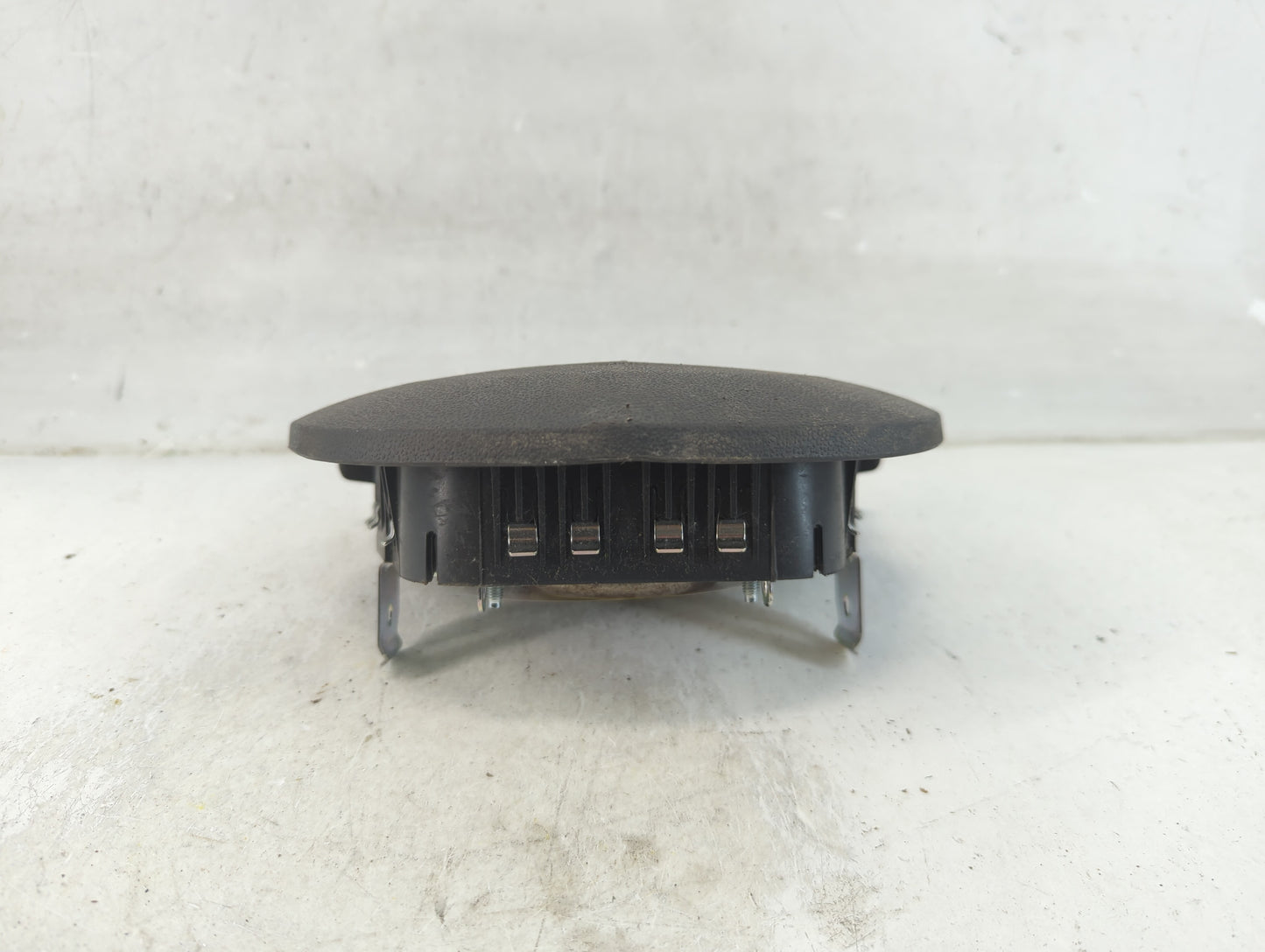 2007-2009 Chrysler Sebring Air Bag Driver Left Steering Wheel Mounted Fits Fits 2007 2008 2009 OEM Used Auto Parts - Oemusedautoparts1.com