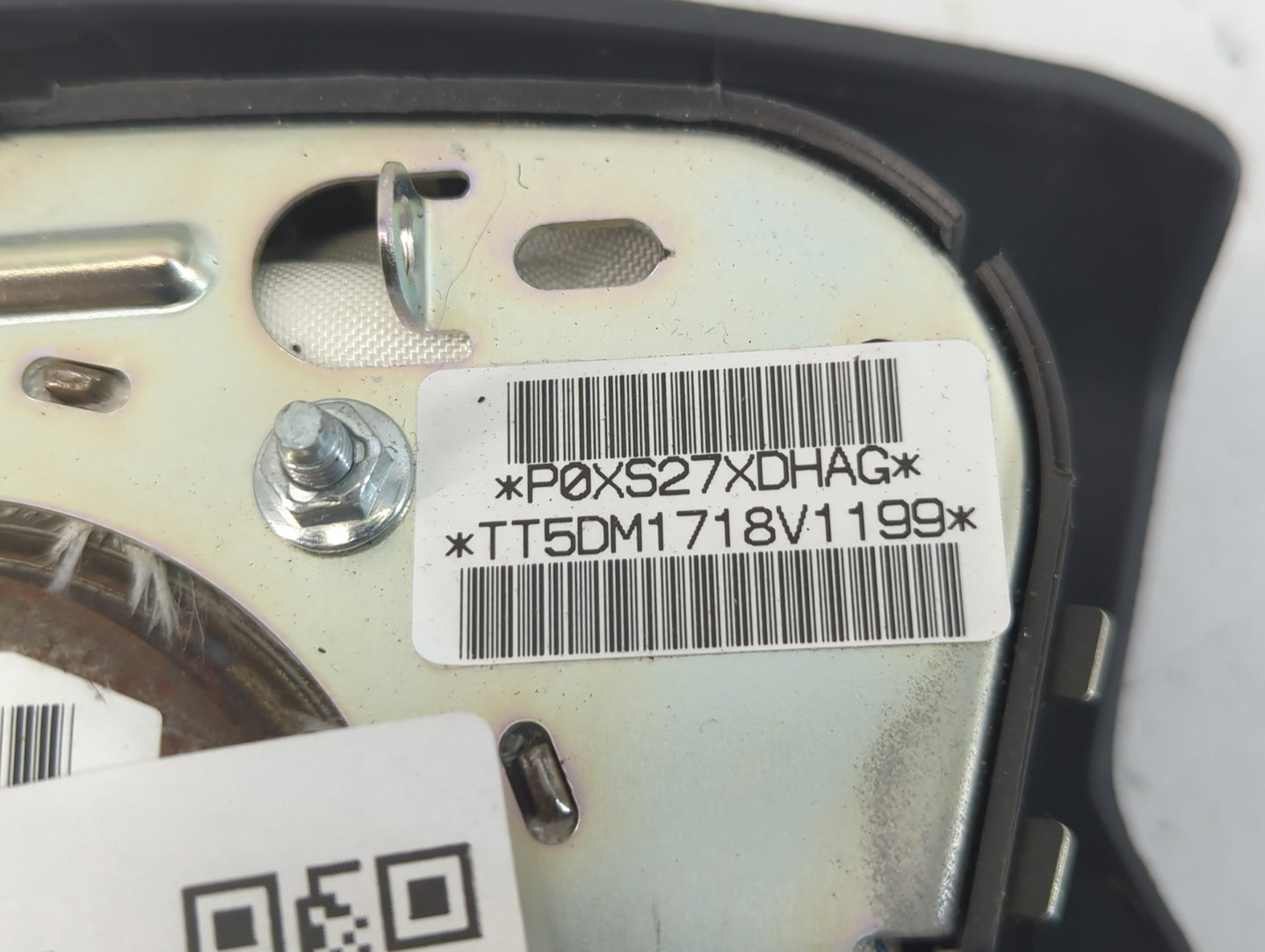2007-2009 Chrysler Sebring Air Bag Driver Left Steering Wheel Mounted Fits Fits 2007 2008 2009 OEM Used Auto Parts - Oemusedautoparts1.com