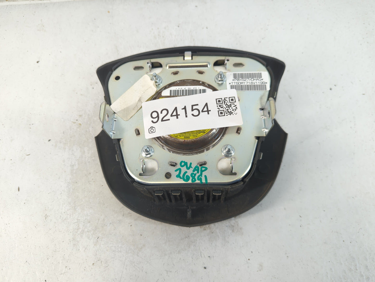 2007-2009 Chrysler Sebring Air Bag Driver Left Steering Wheel Mounted Fits Fits 2007 2008 2009 OEM Used Auto Parts - Oemusedautoparts1.com